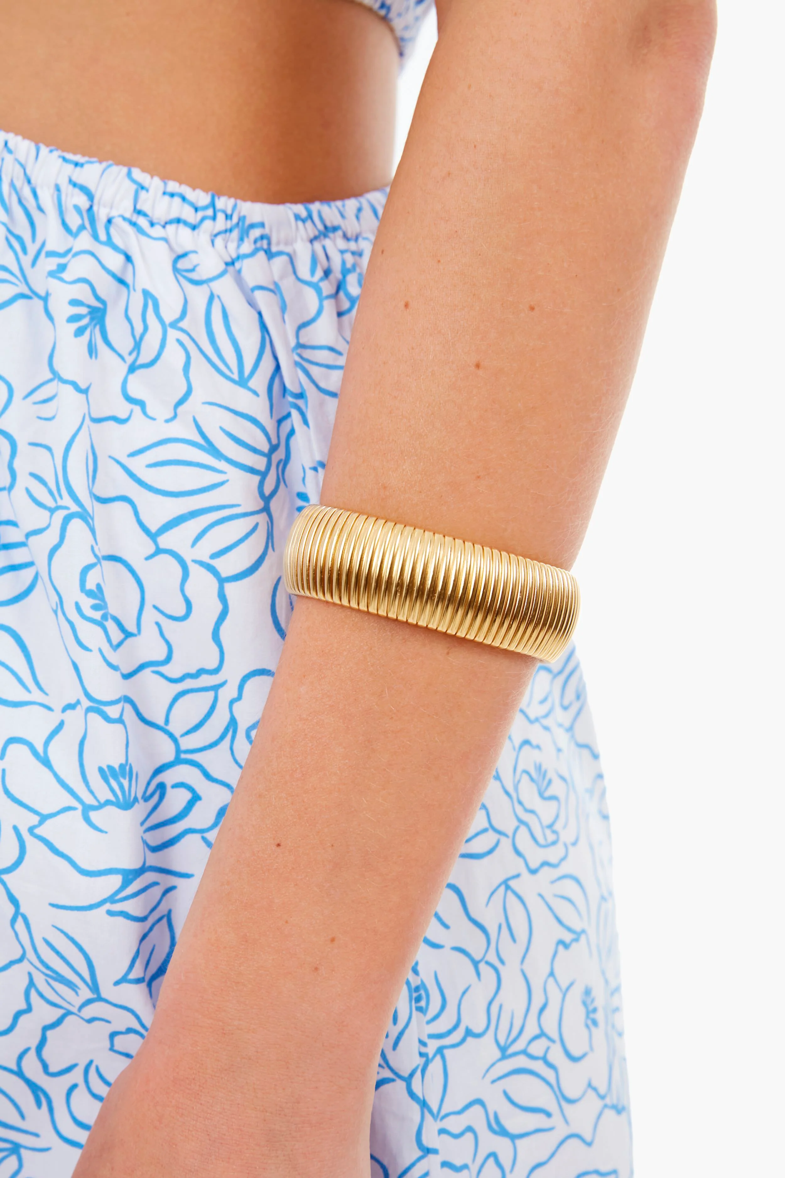 Large Gold Cobra Bracelet - Image 3