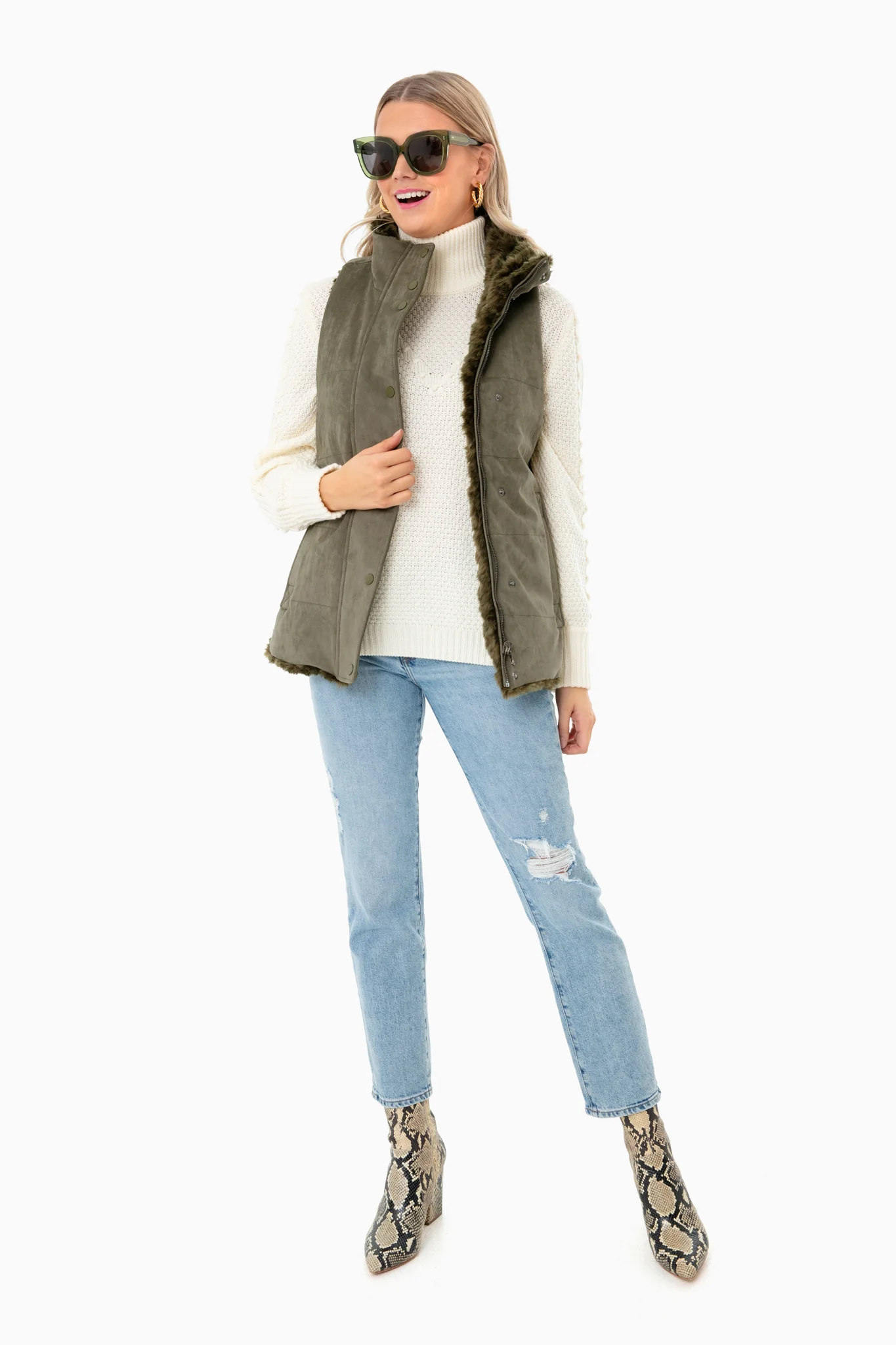 Pearl Sunglass Chain - Image 3